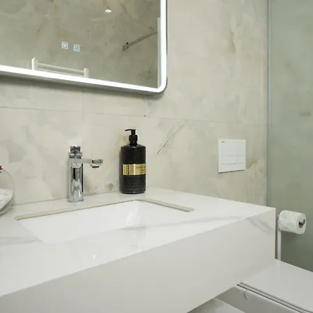 Jora Luxury Tirane Kashari